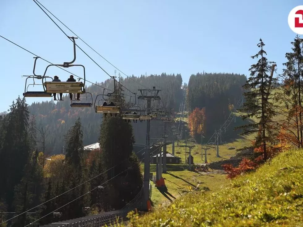 travel program image