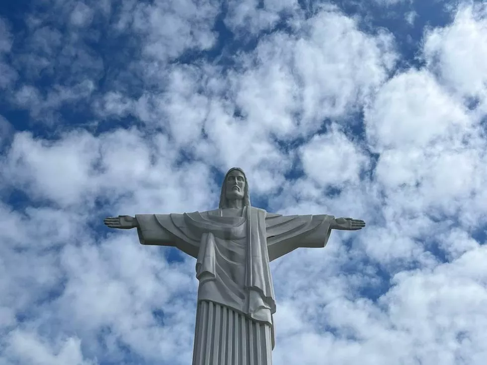 travel program image