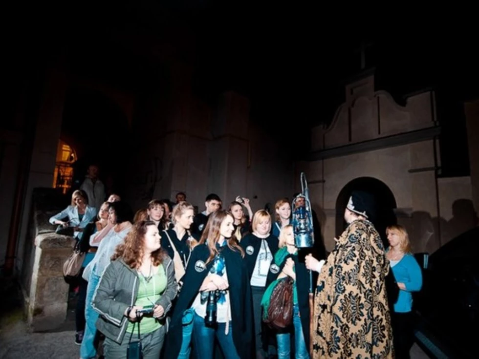 travel program image