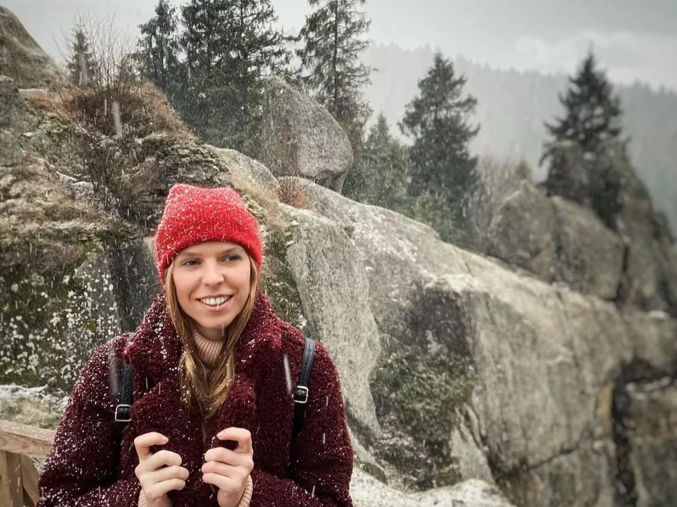 travel program image