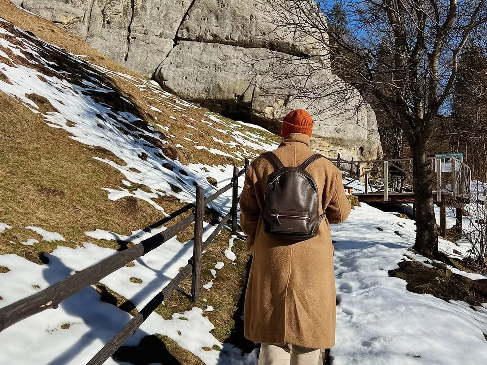 travel program image