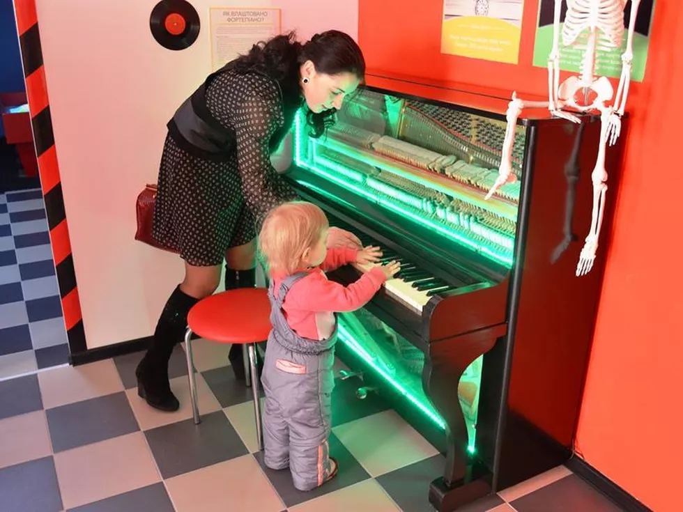 travel program image