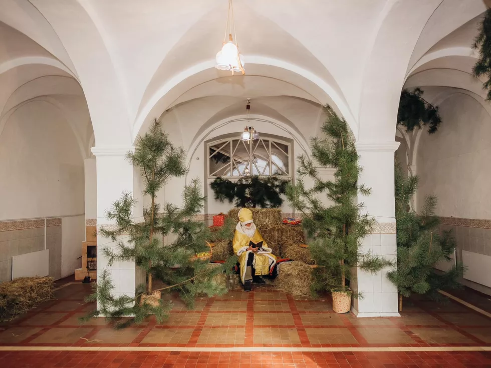 travel program image