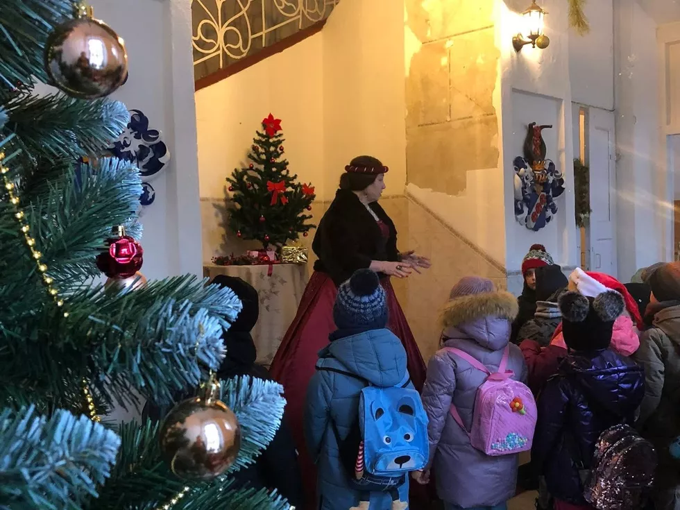 travel program image