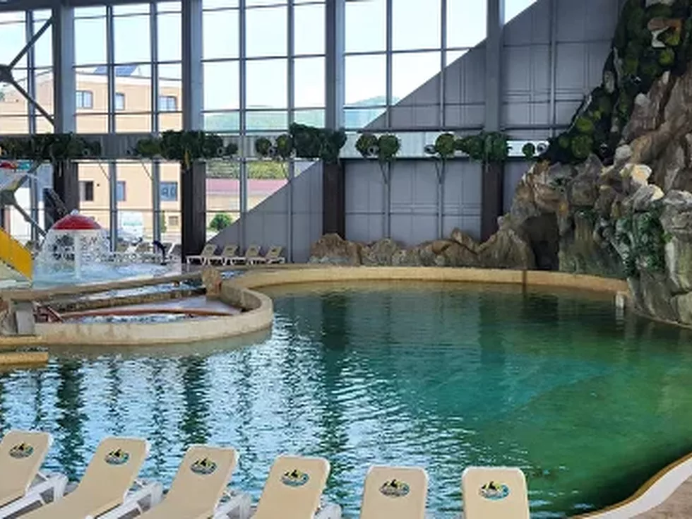 travel program image