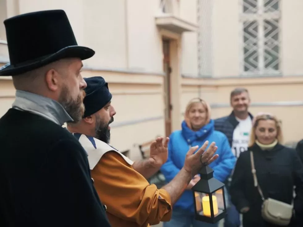 travel program image