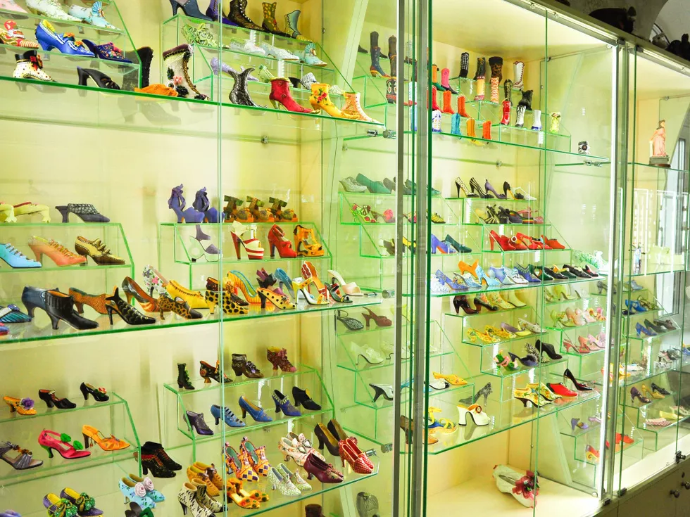 travel program image