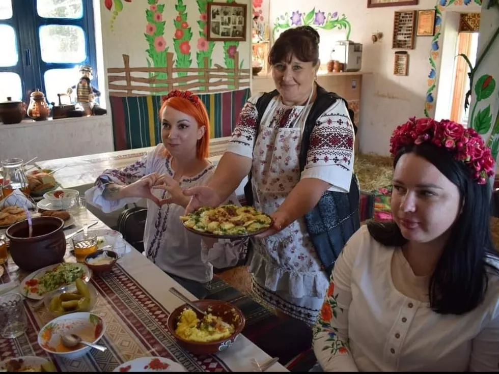 travel program image