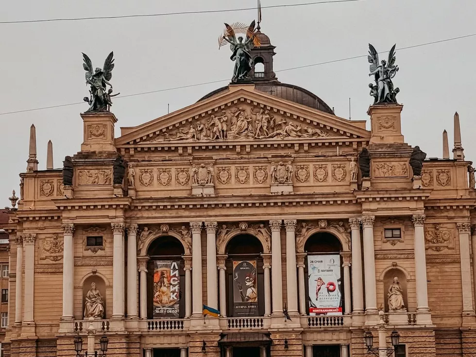 travel program image