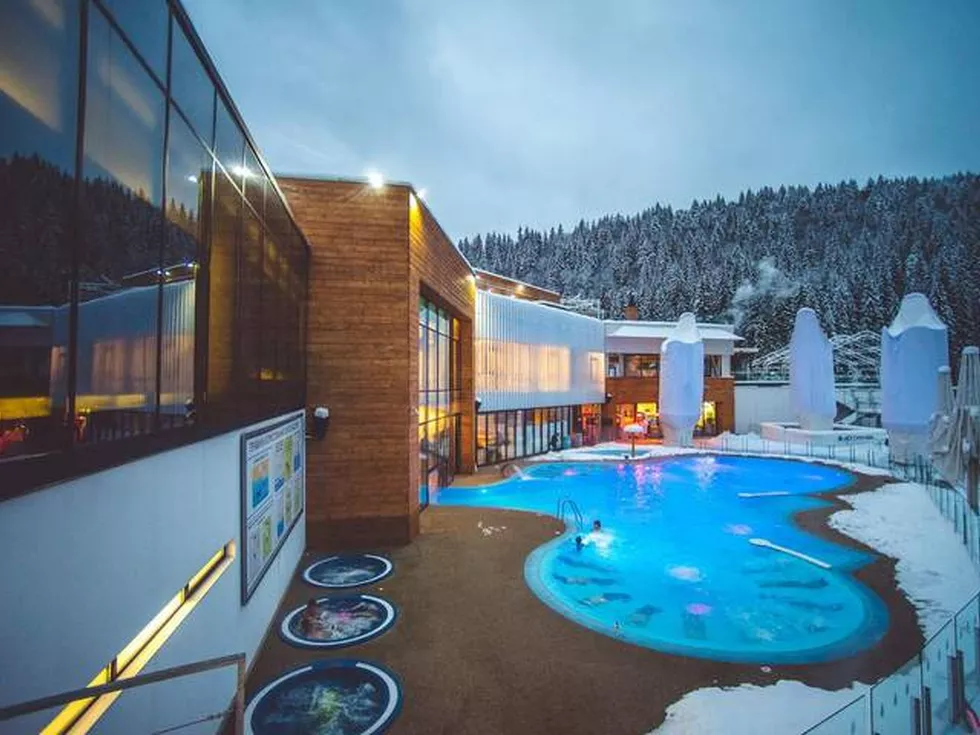 travel program image