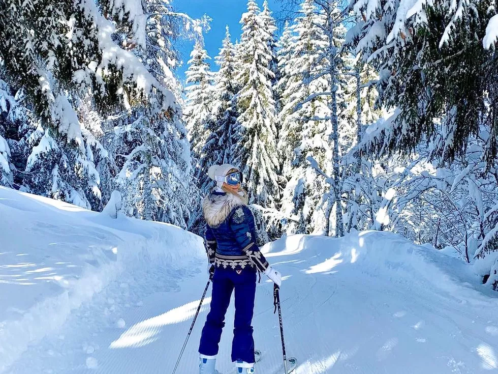 travel program image