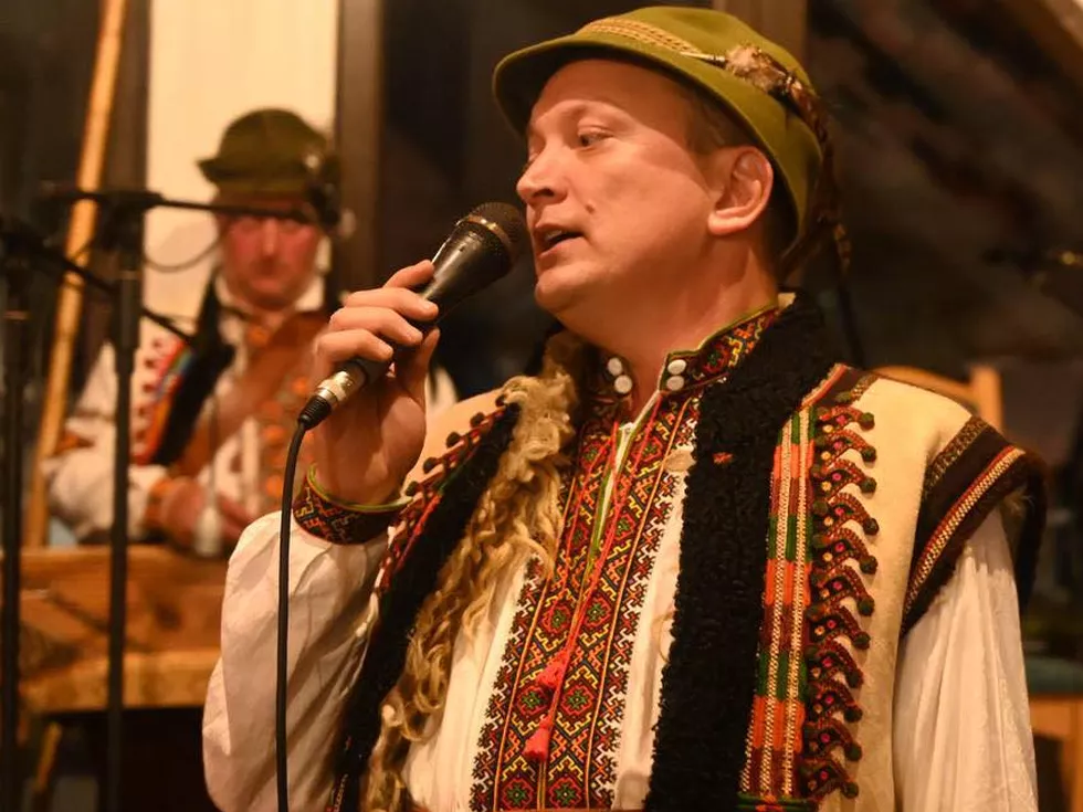 travel program image