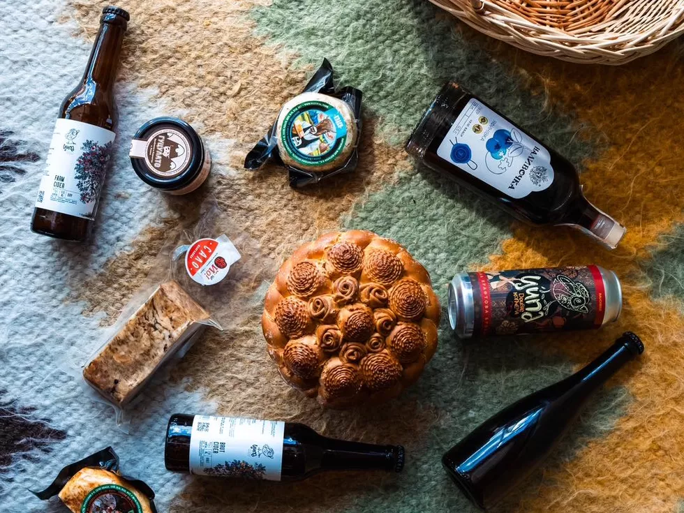 travel program image