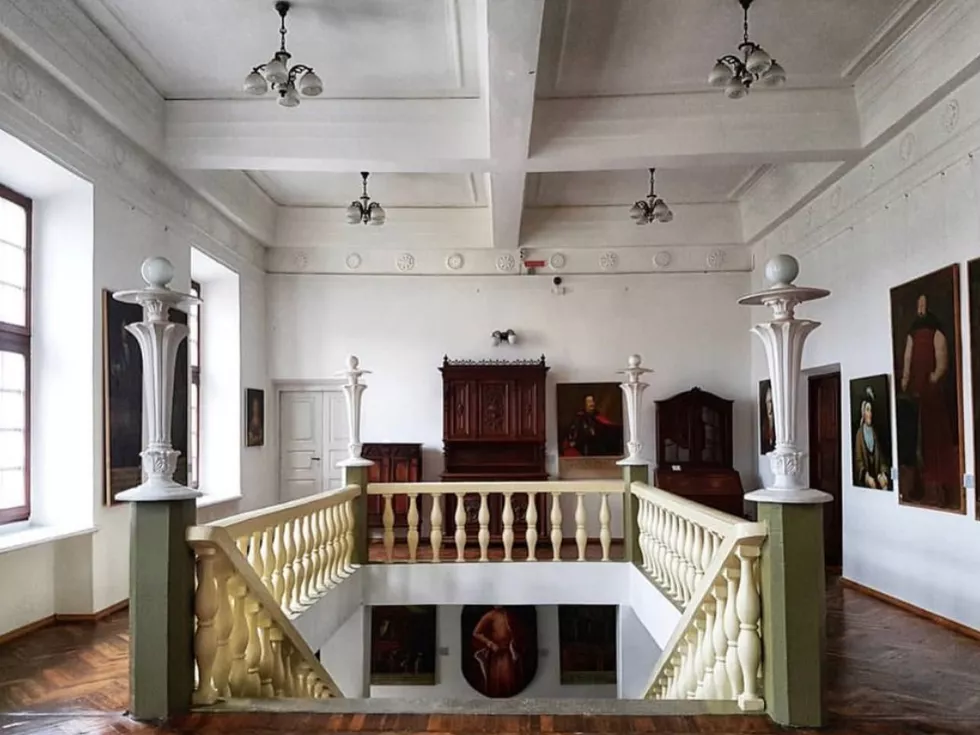 travel program image