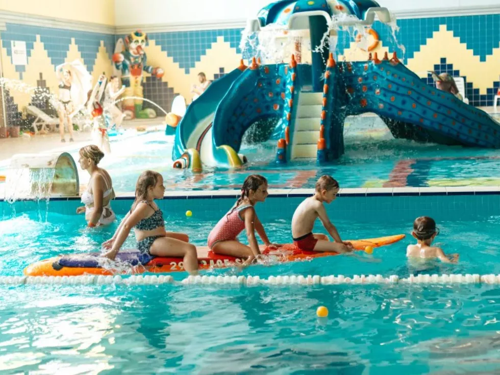 travel program image