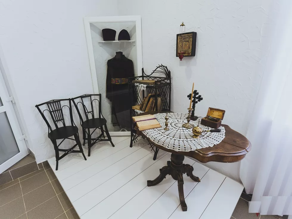 travel program image