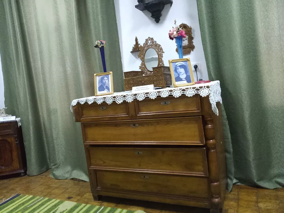 travel program image