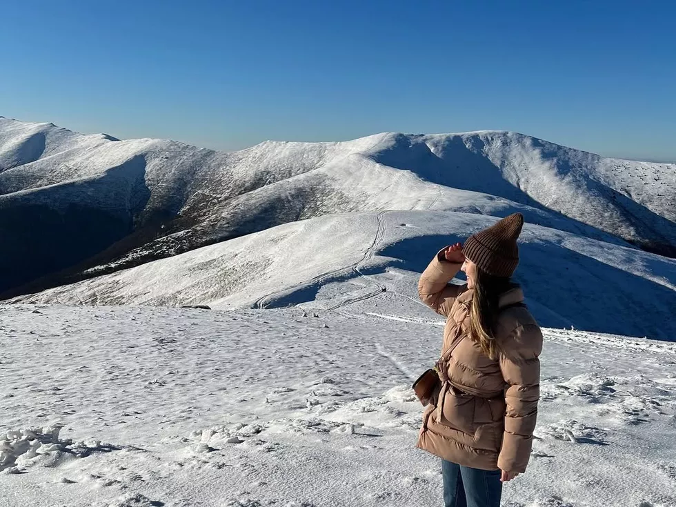 travel program image