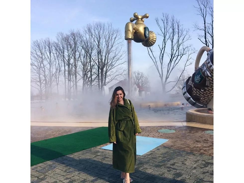 travel program image