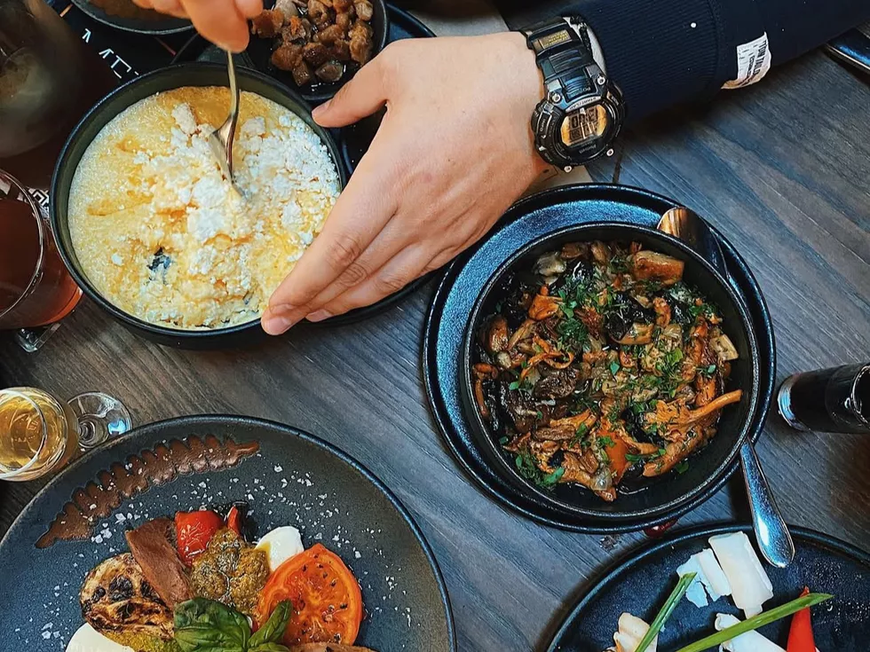 travel program image