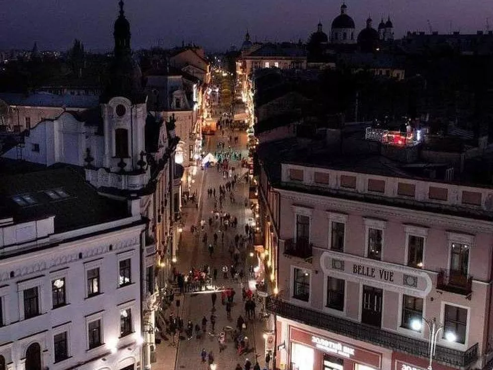 travel program image