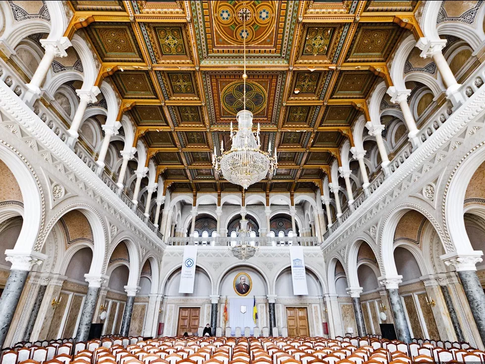 travel program image