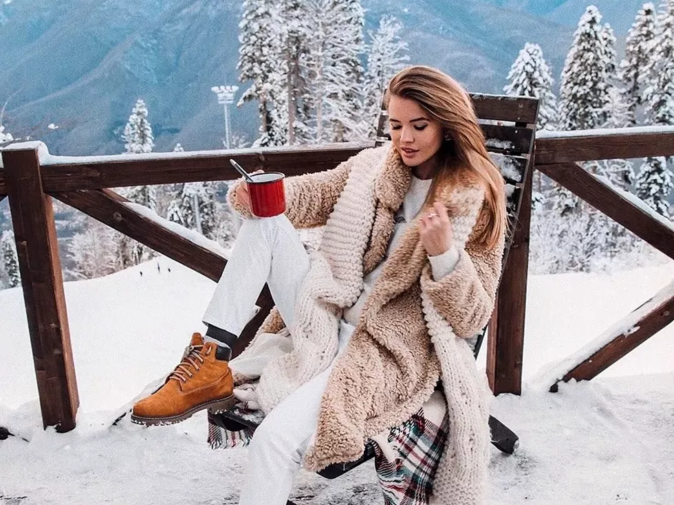 travel program image