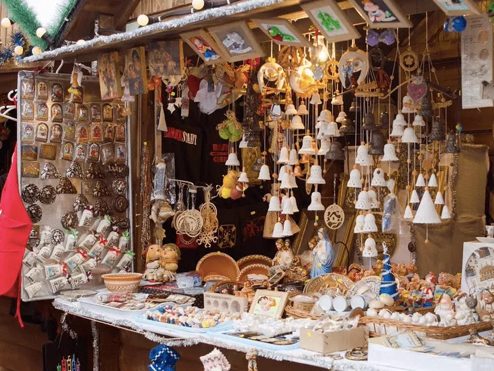 travel program image