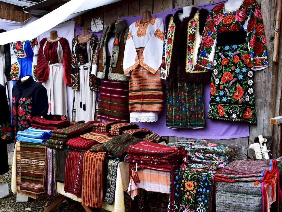 travel program image