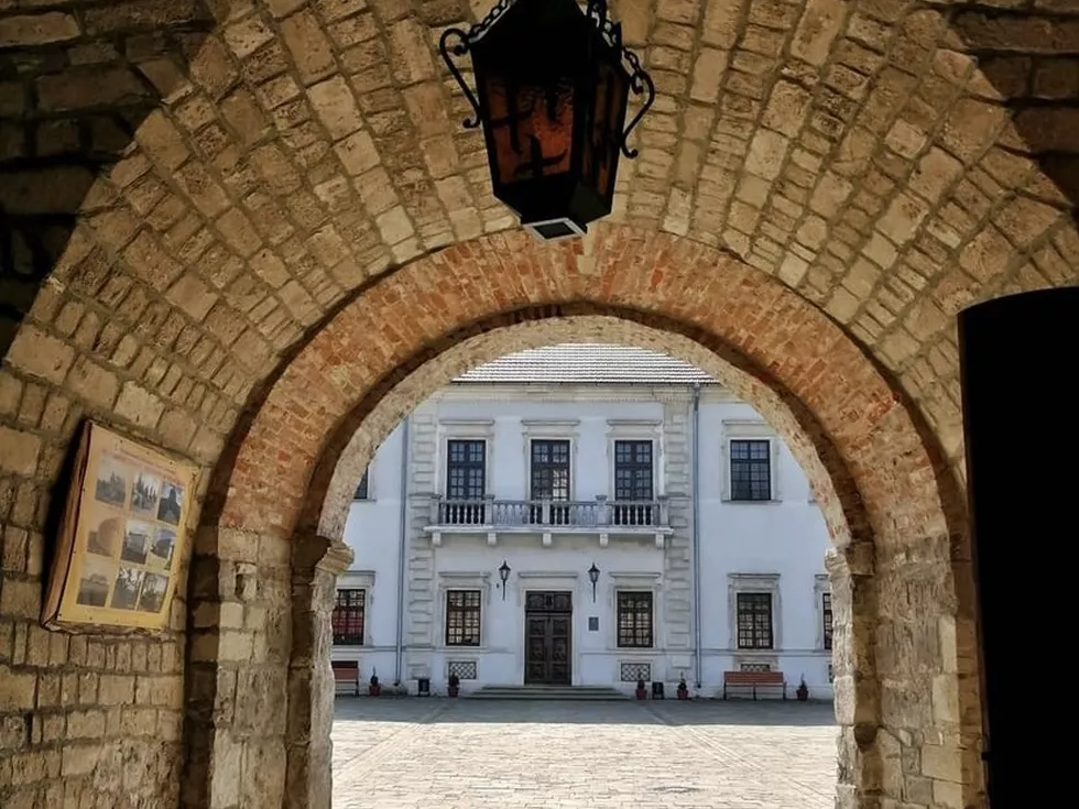 travel program image