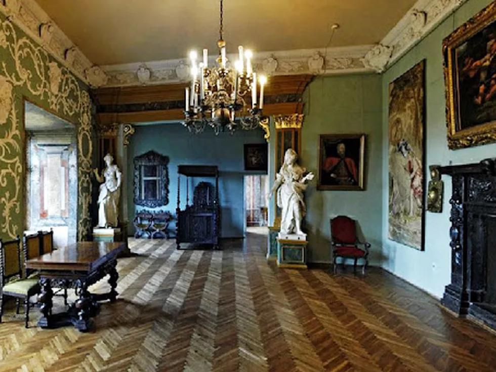 travel program image