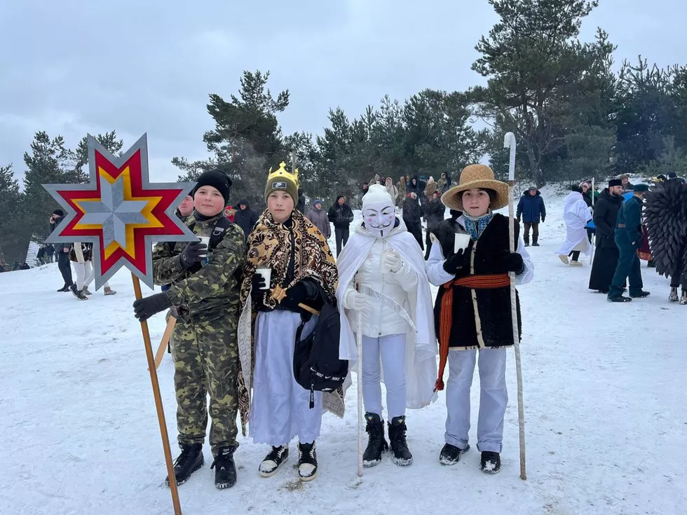 travel program image