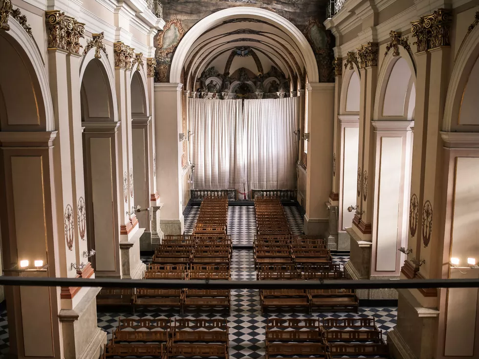 travel program image