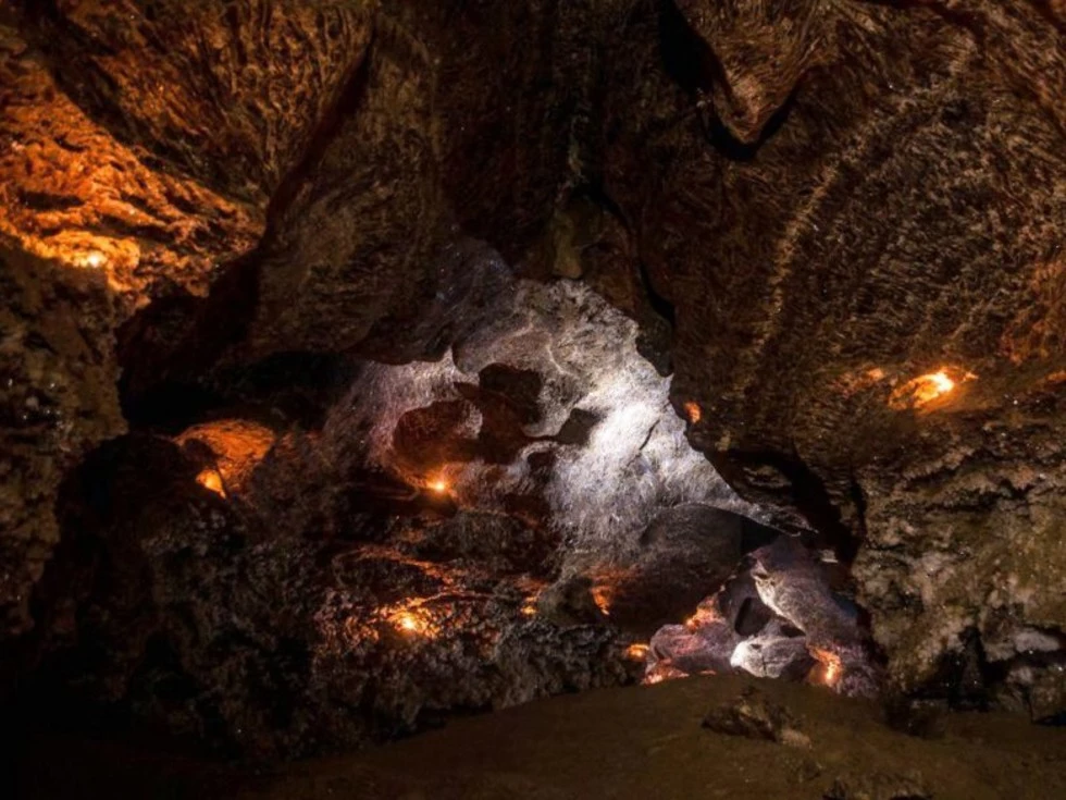 travel program image