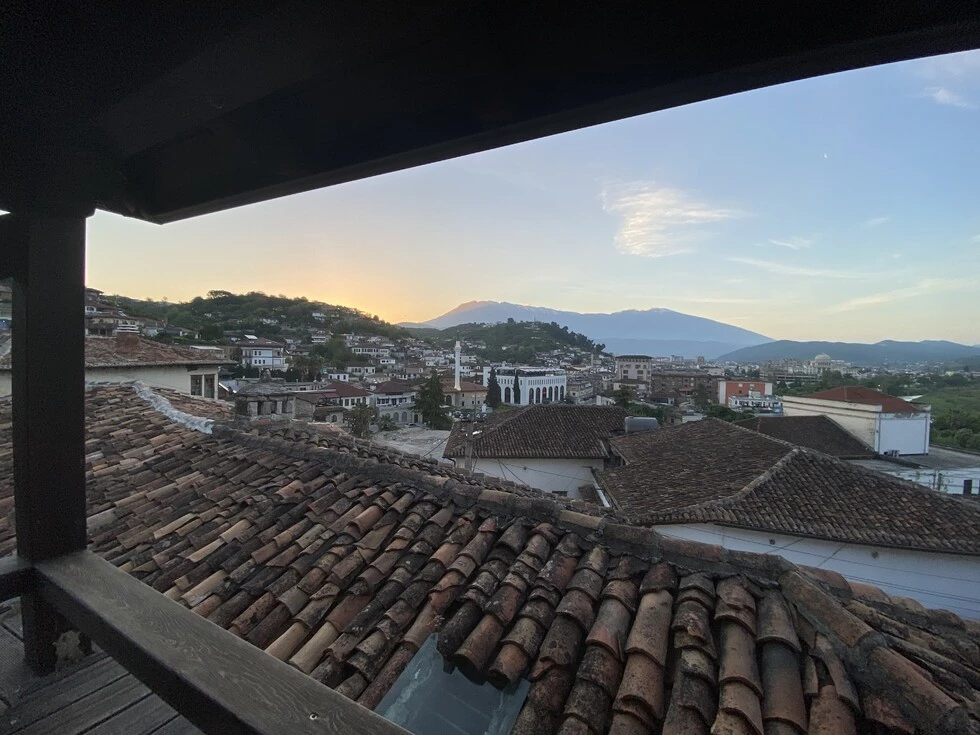 travel program image