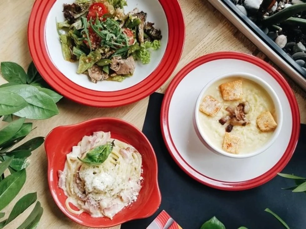 travel program image