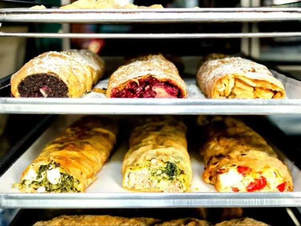 travel program image