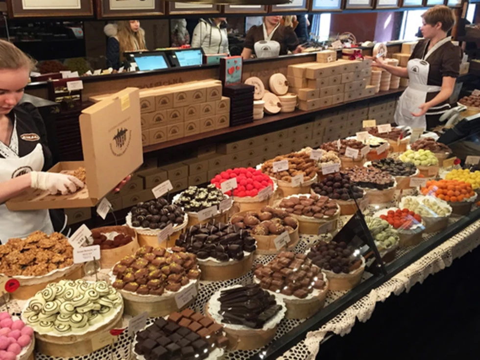 travel program image