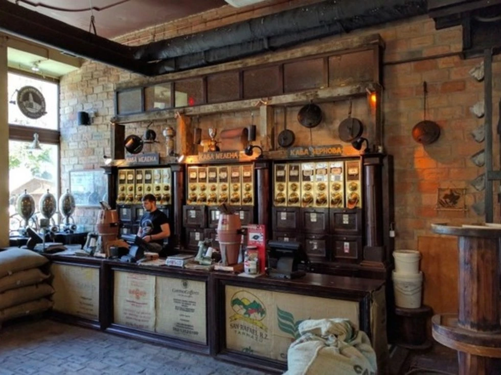 travel program image