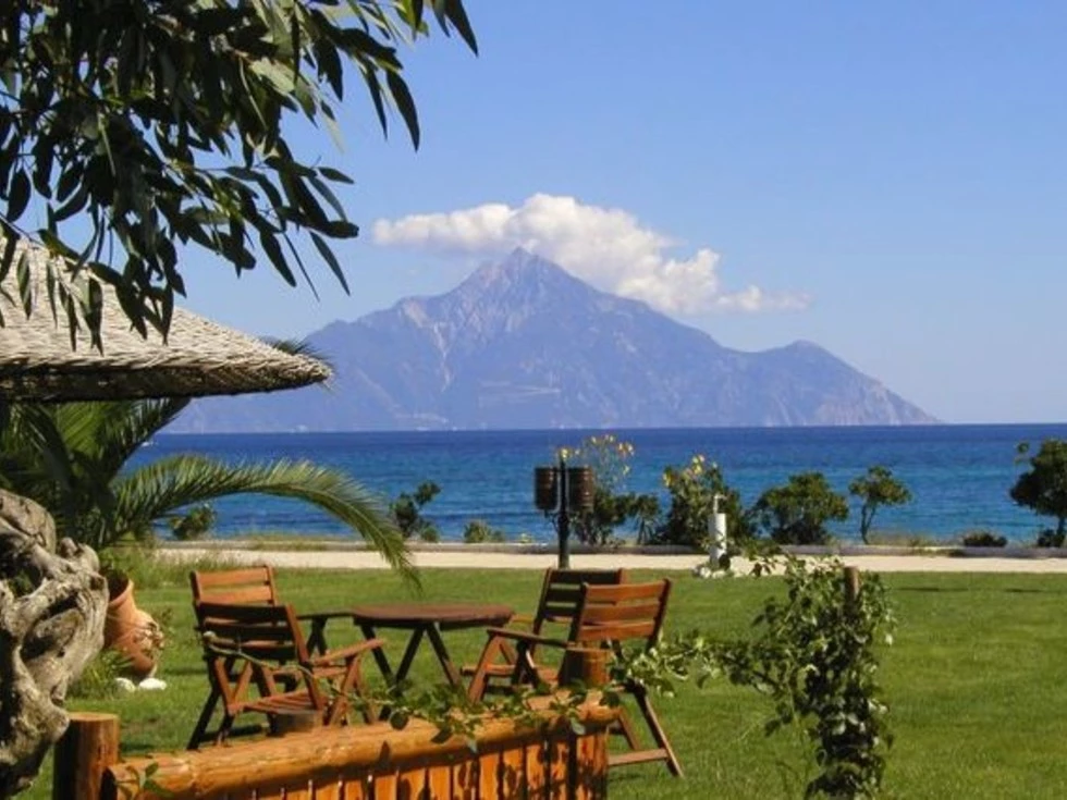 travel program image