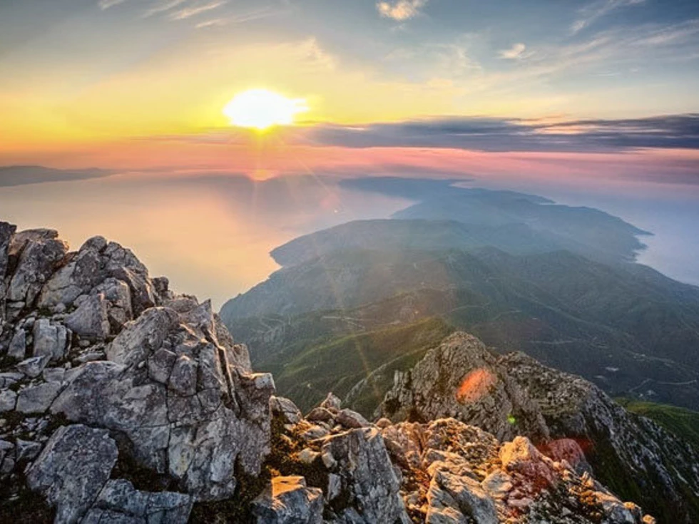 travel program image