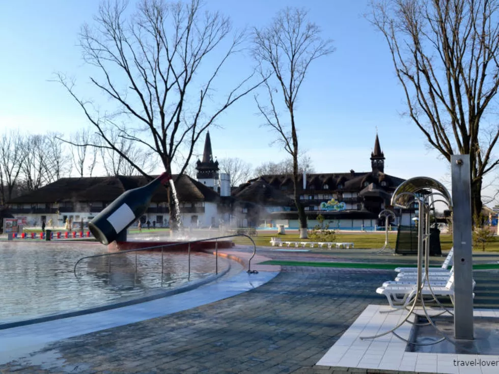 travel program image