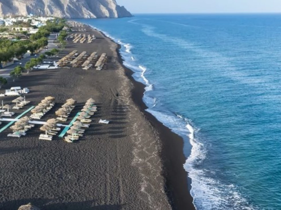 travel program image