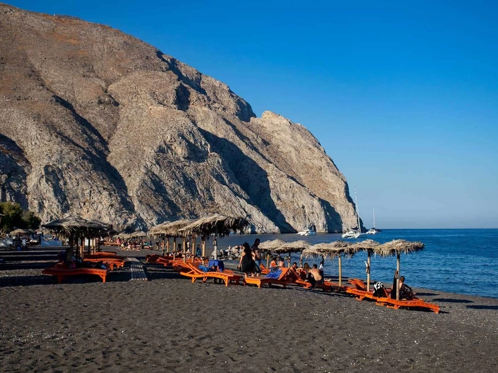 travel program image