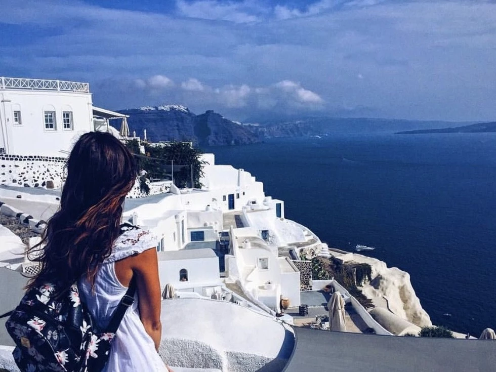 travel program image