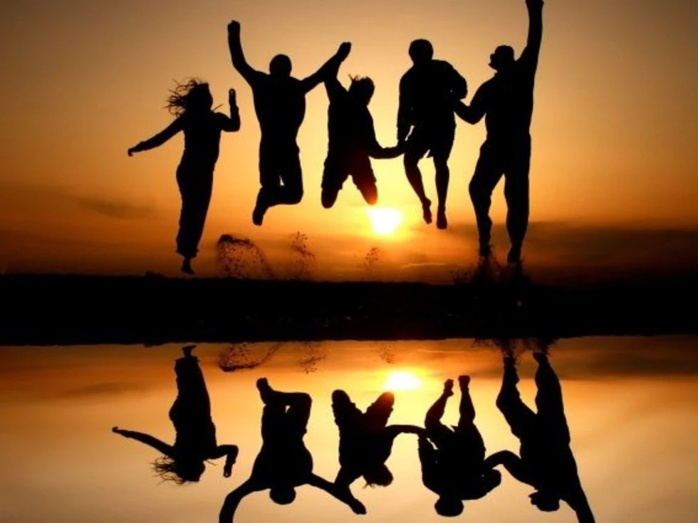 travel program image