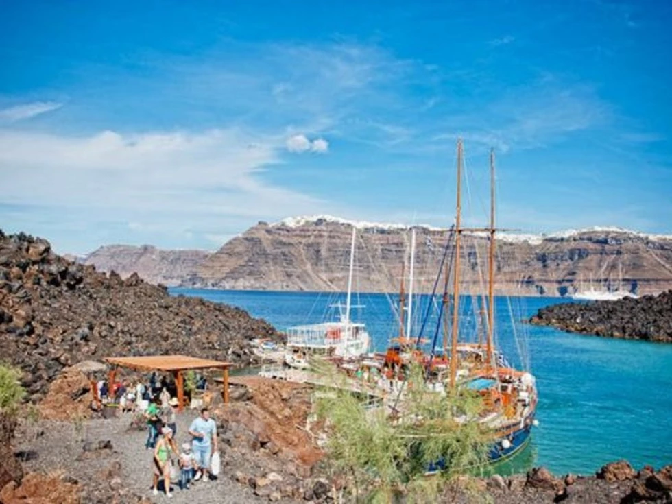 travel program image