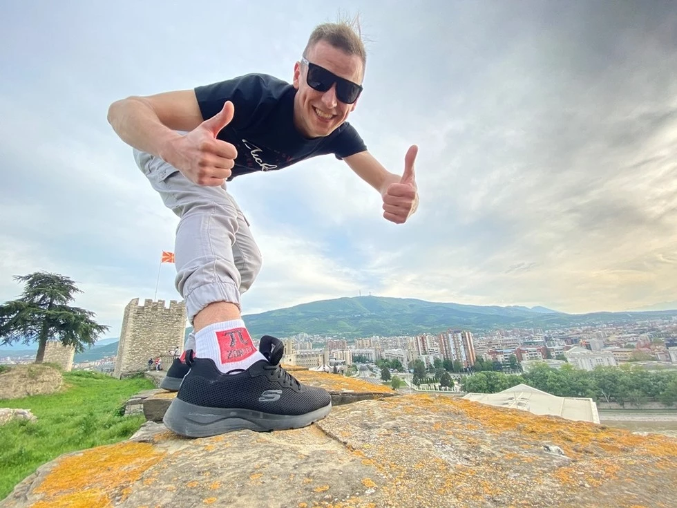 travel program image