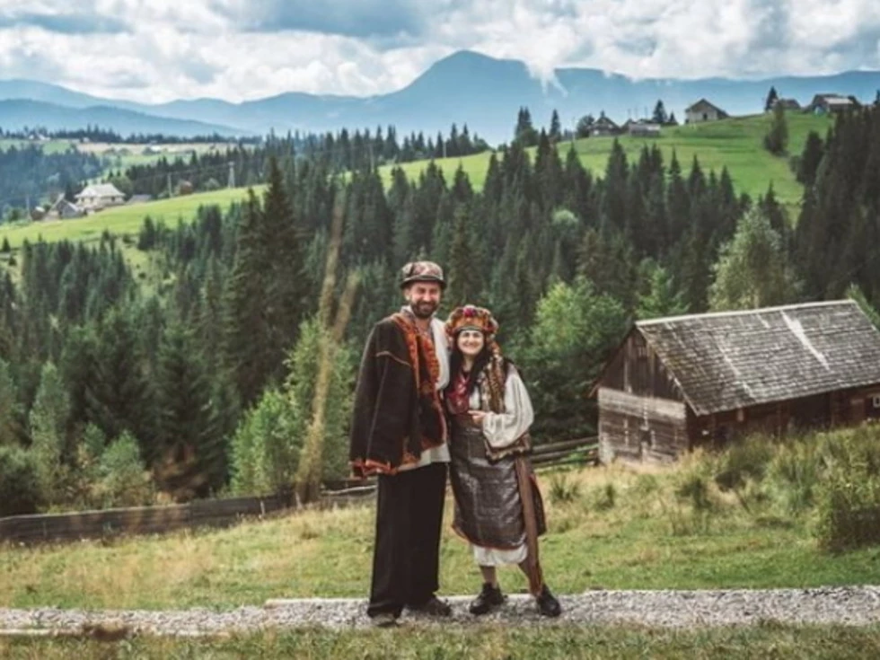 travel program image