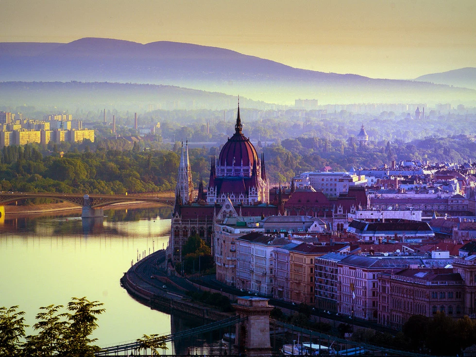 travel program image
